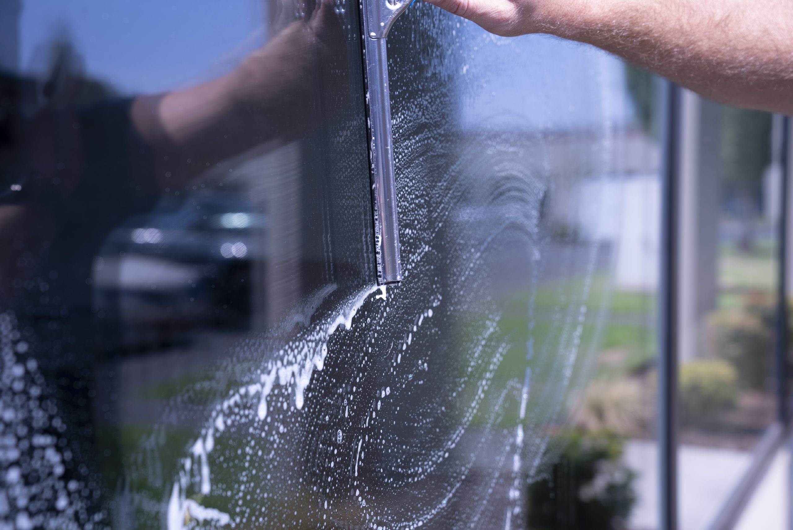 What's Included in Exterior Window Cleaning? commercial exterior window cleaning