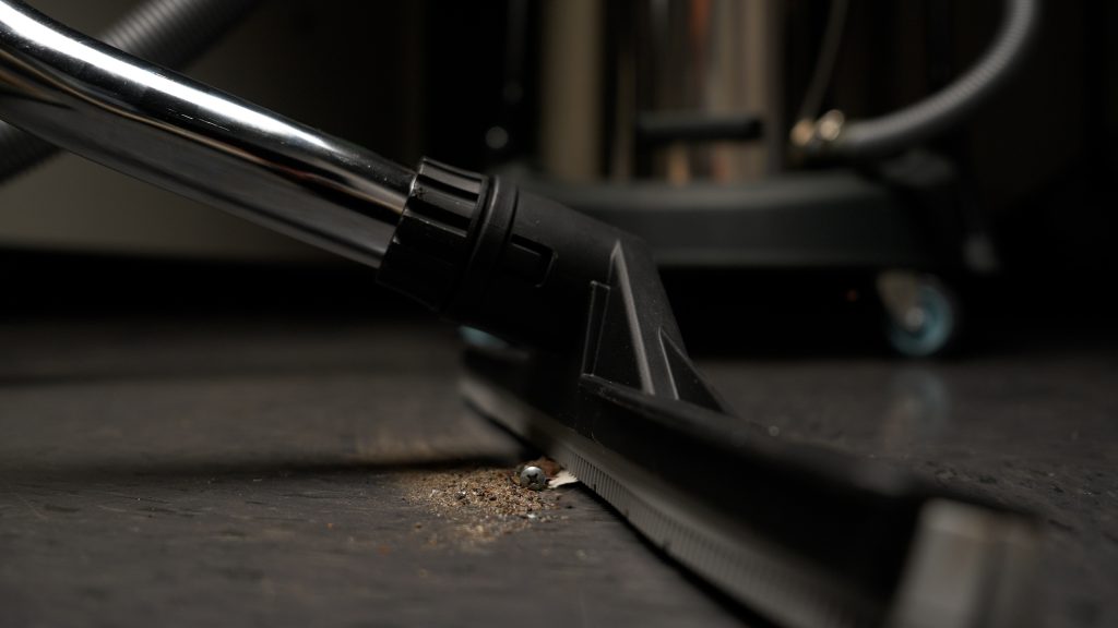 Rubbermaid® HYGEN™ Quick-Connect Mop Frame – 17″ for Wet or Dry/Dust Pads