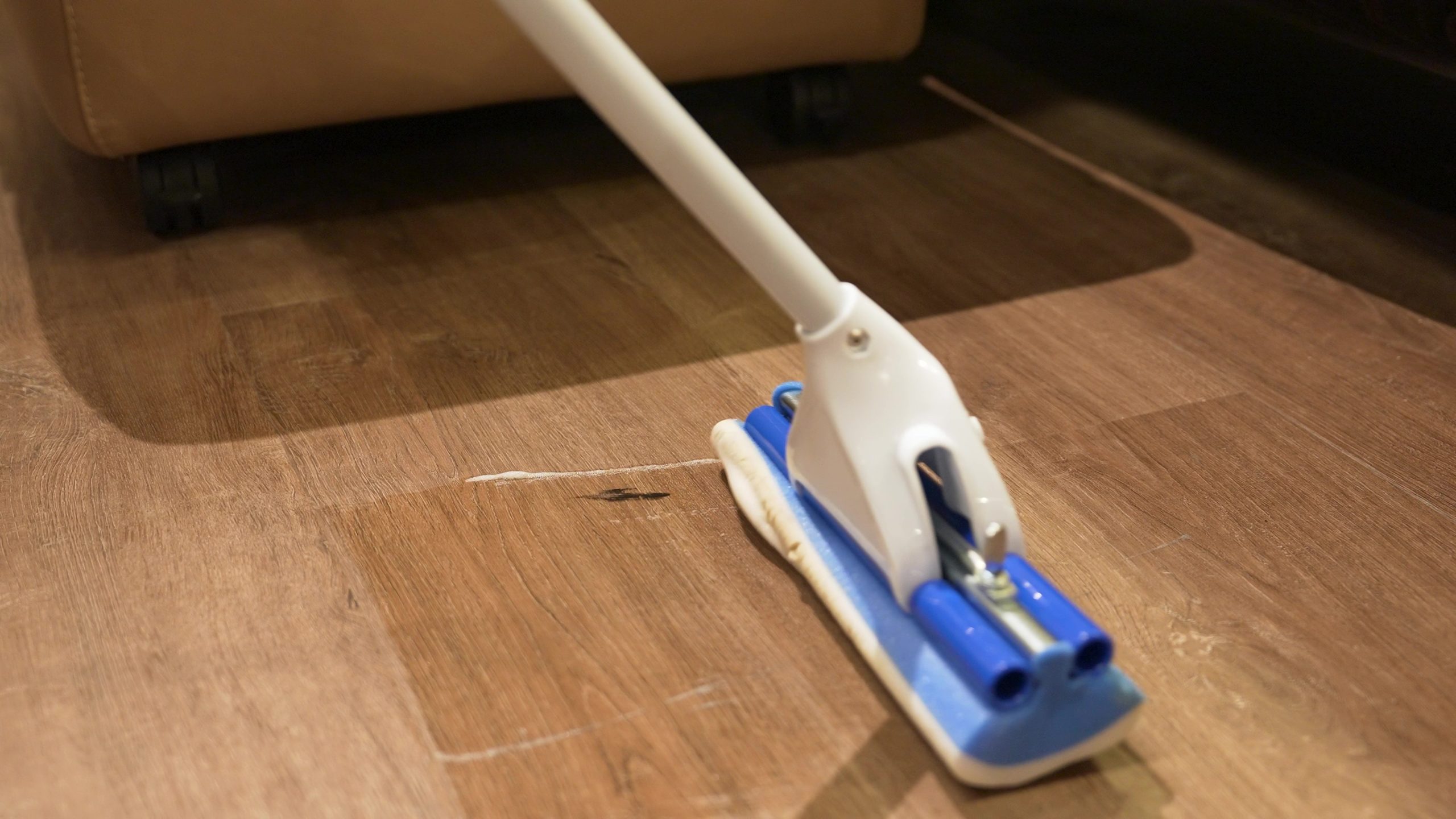 Experience the Power of Mr. Clean Magic Eraser Roller Mop Experience the Power of Mr. Clean Magic Eraser Roller Mop