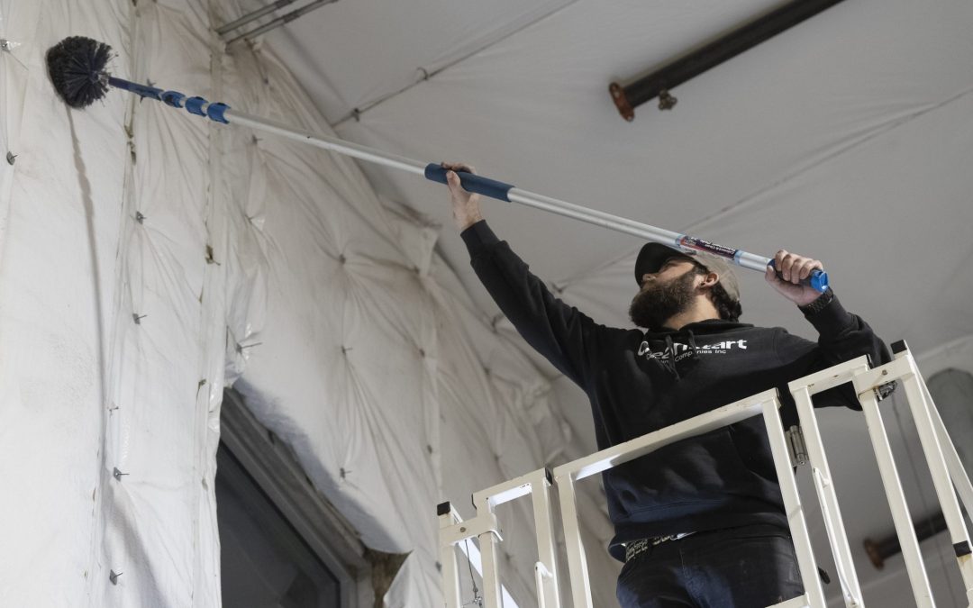 High-Dusting Services: The Often-Overlooked Part of Commercial Cleaning