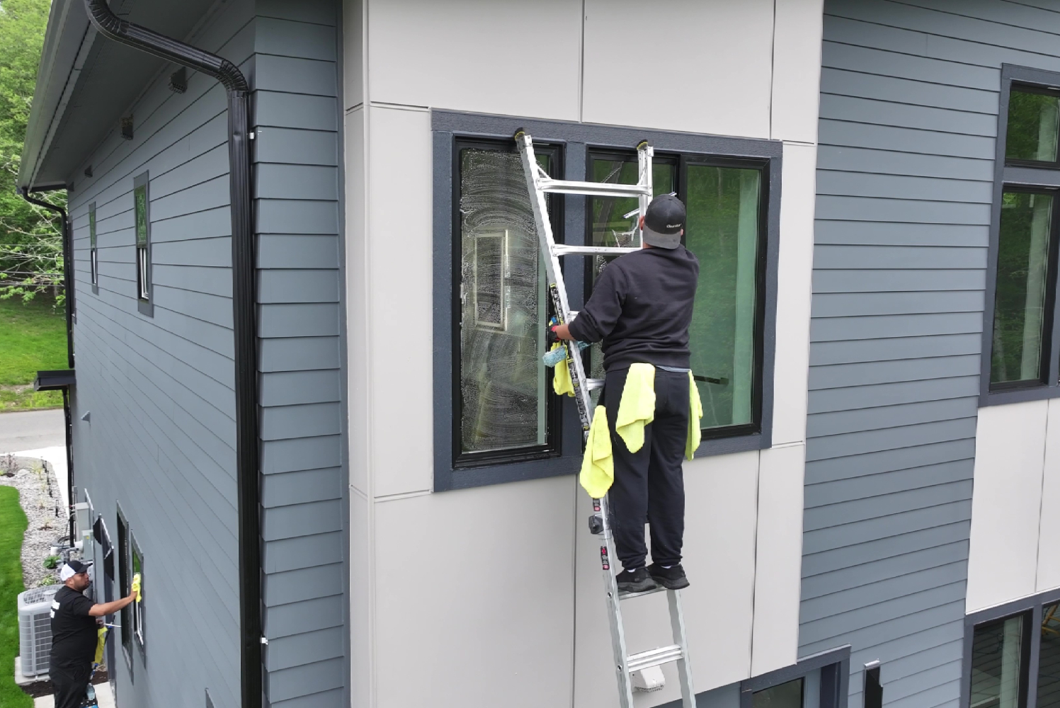 What Does a Combined Commercial Cleaning and Building Maintenance Program Typically Include? Commercial Cleaning and Building Maintenance